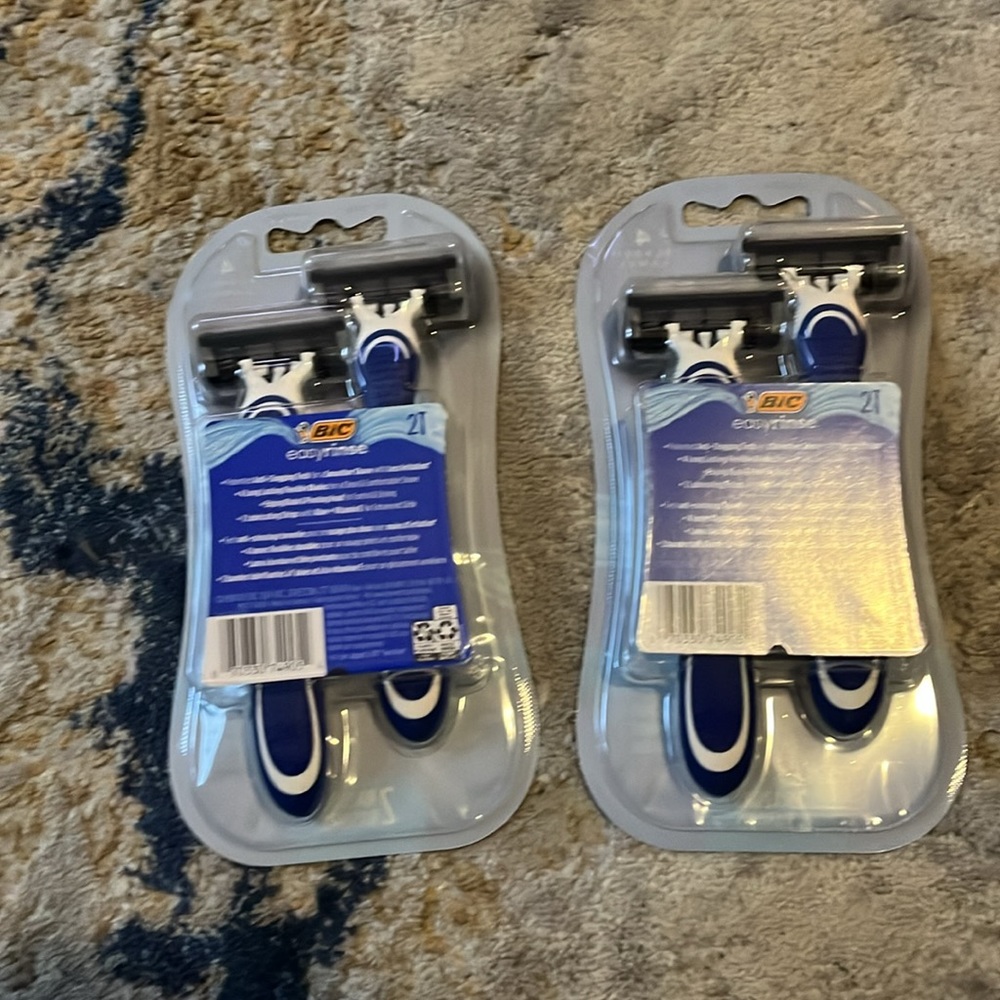 NWT Bic Easy Rinse Disposable Razors - Picture 3 of 6